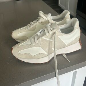 New Balance 327 Size 9 used twice.